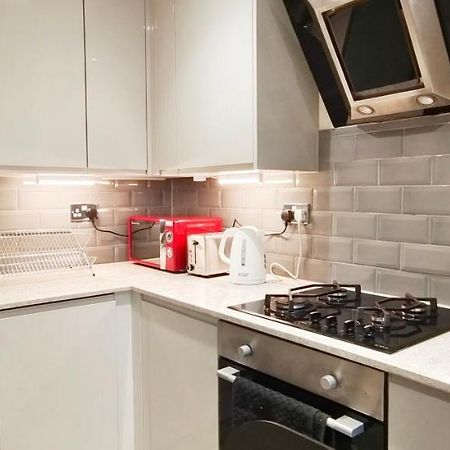 First Floor Flat 1 Northwood Leilighet London Eksteriør bilde