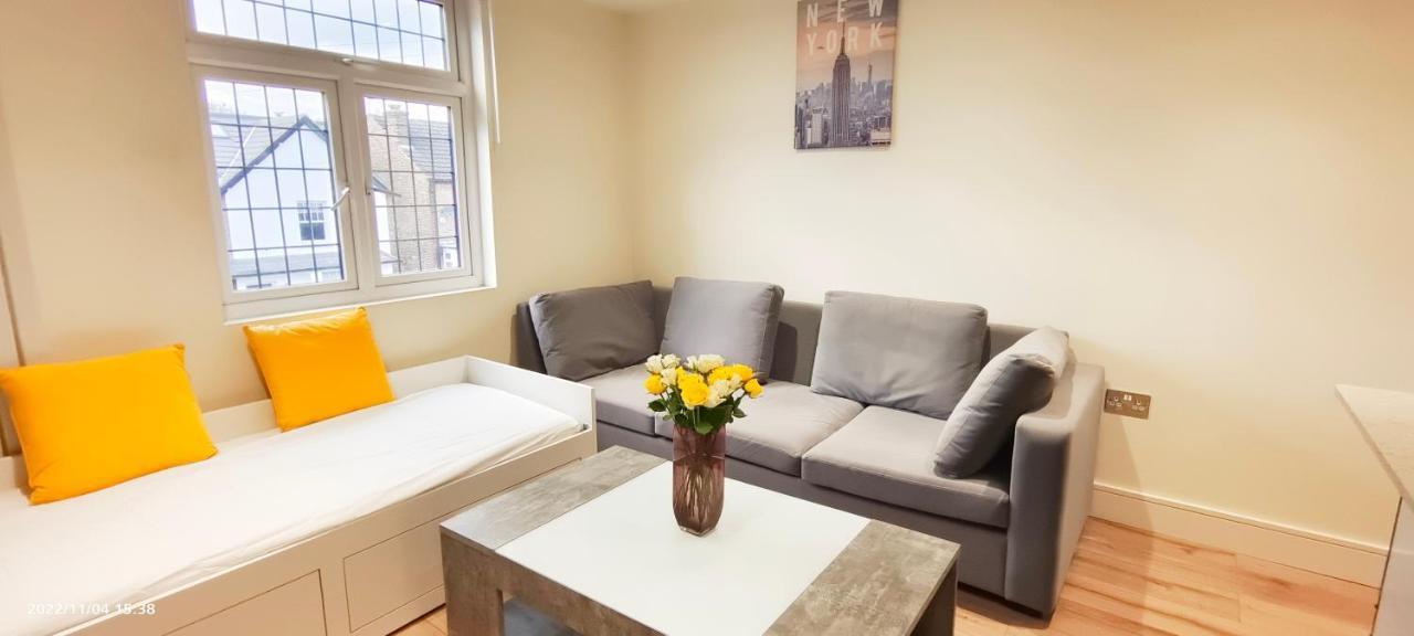 First Floor Flat 1 Northwood Leilighet London Eksteriør bilde