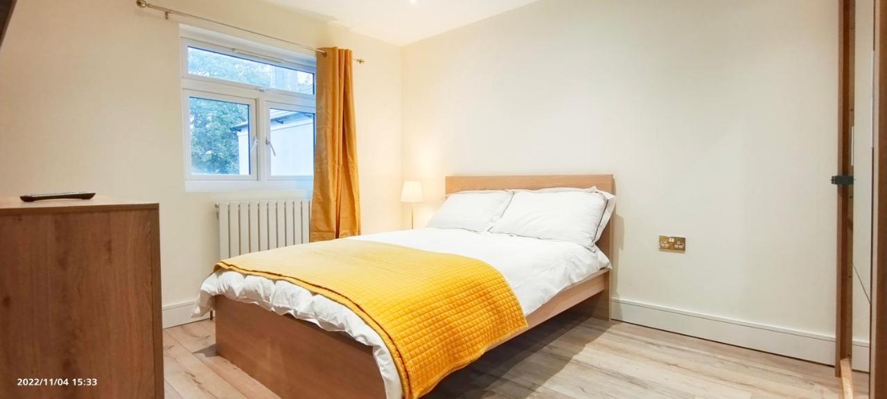 First Floor Flat 1 Northwood Leilighet London Eksteriør bilde