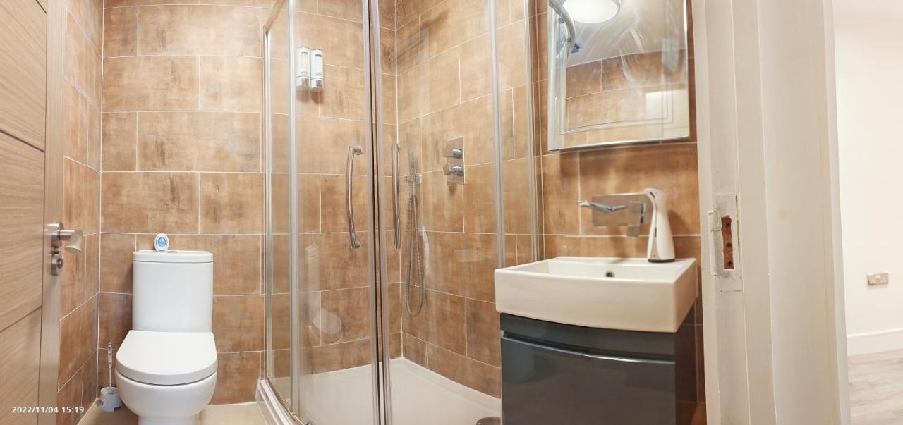 First Floor Flat 1 Northwood Leilighet London Eksteriør bilde